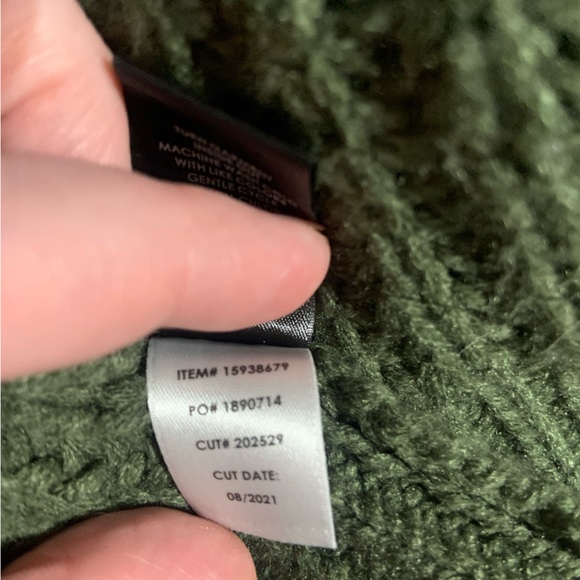 Cable Green tied back sweater - Picture 8 of 14